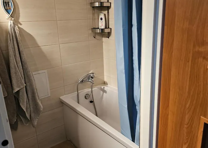 Morski - Obroncow Helu Blisko Fokarium, Dworca, Plazy * هيل