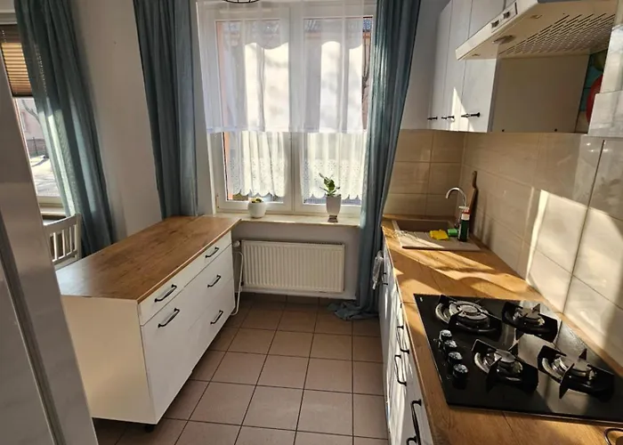 Morski - Obroncow Helu Blisko Fokarium, Dworca, Plazy